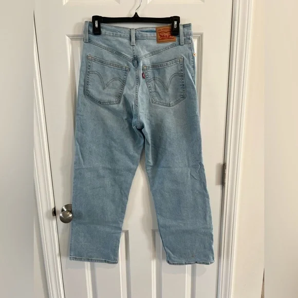 Ribcage Straight Ankle Levi’s Jeans - Picture 4 of 4